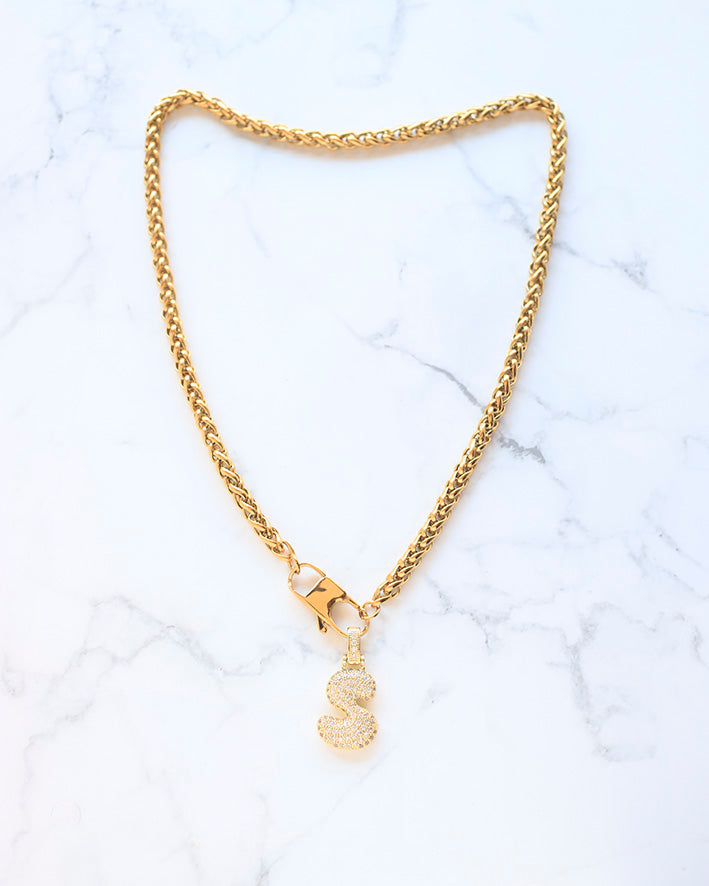 Collana Crystal con iniziale bombata Strass